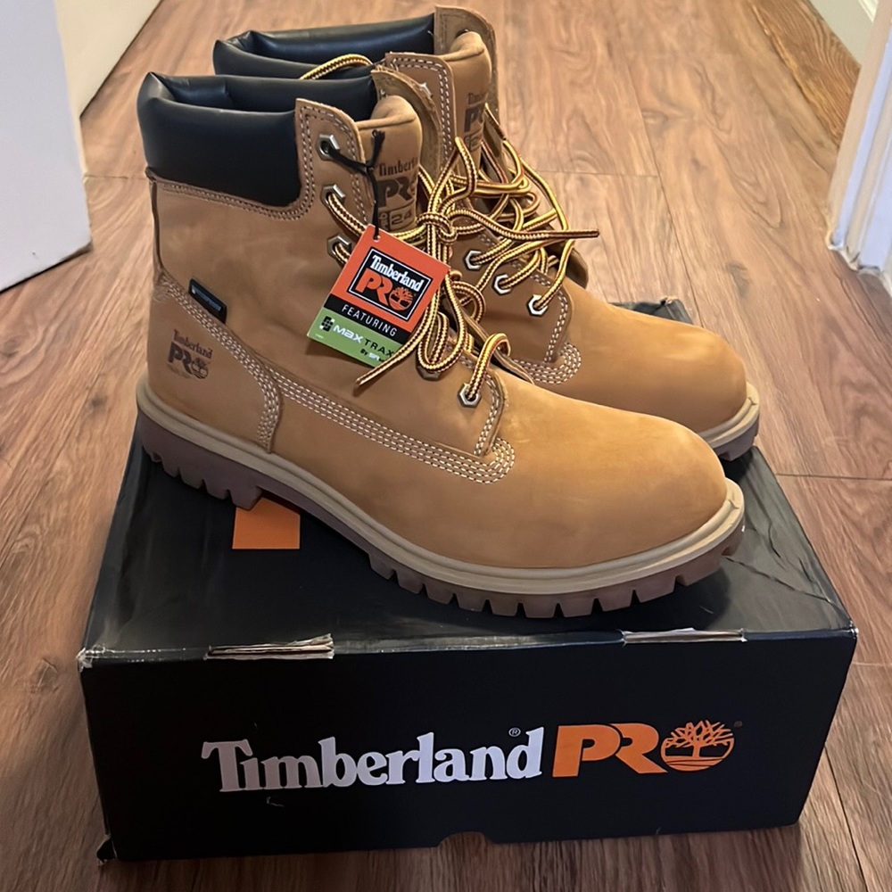 NEW WITH TAGS TIMBERLAND PRO WATERPROOF, STEEL TOE BOOT SIZE 10 Woman